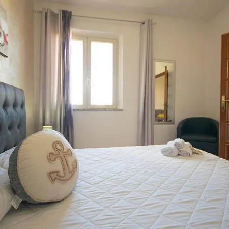 Apartament Mandras 1