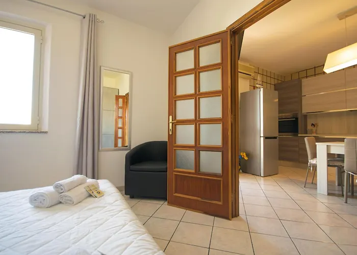 Mandras 1 La Caletta