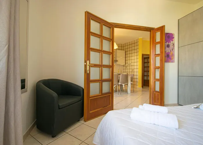 Mandras 1 Appartement *